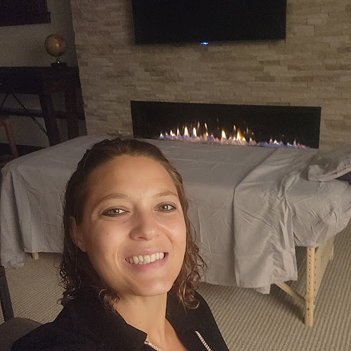 Relaxing Spa Time treatment room